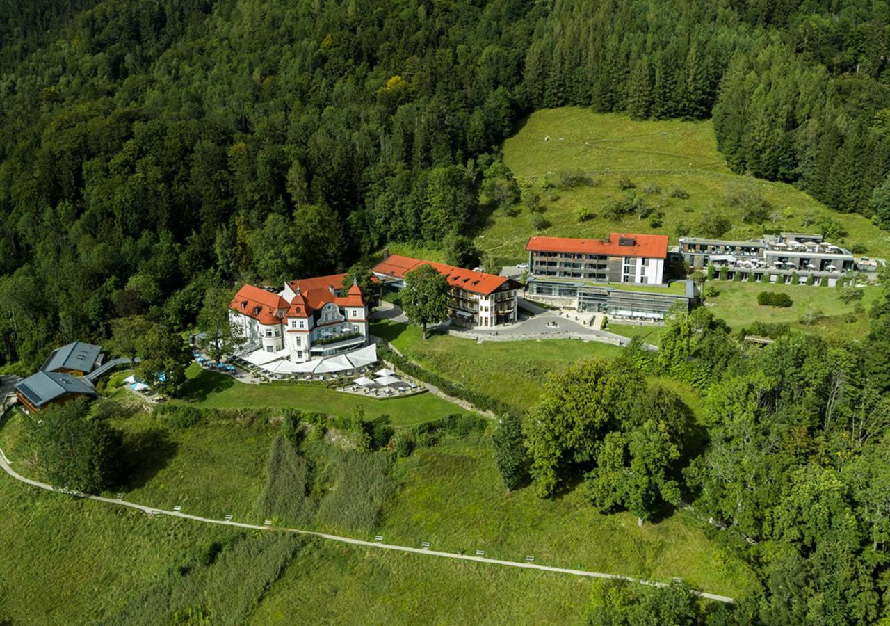 Das Тегернзее Экстерьер фото Aerial view of the school